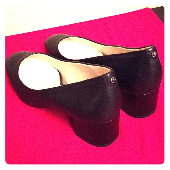 Anne Klein Leather Heels - Picture 6 of 8